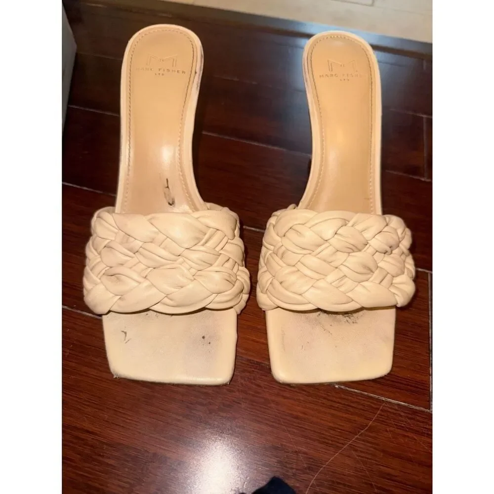 Marc Fisher Braided Cream Slide Heels - Excellent Condition - Size 8 - With Box